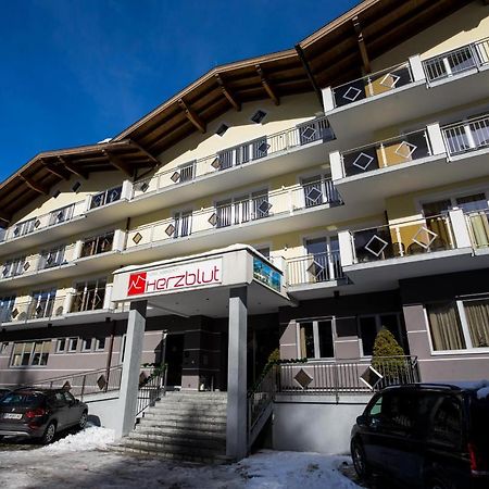 Hotel Herzblut Saalbach Kültér fotó