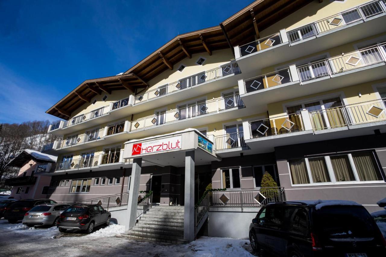 Hotel Herzblut Saalbach Kültér fotó