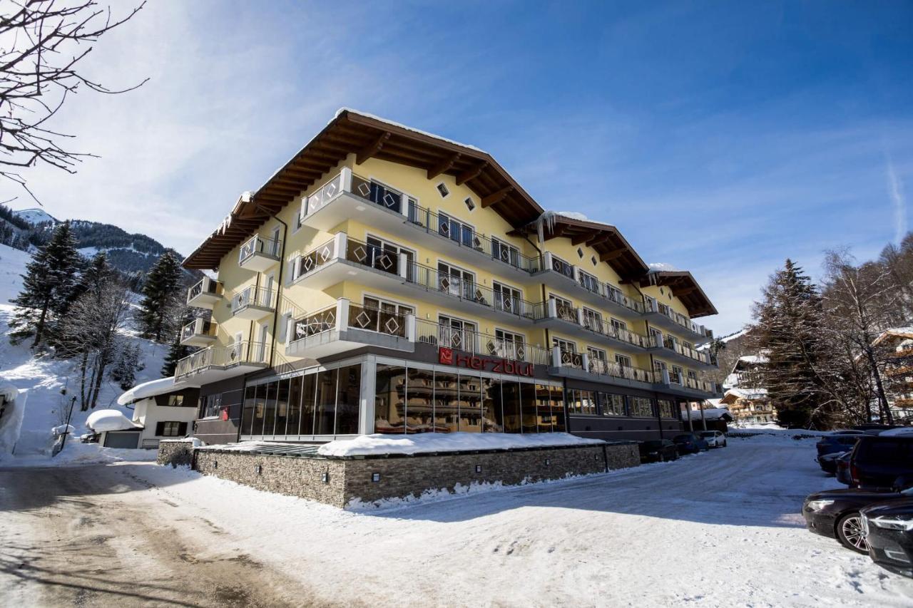 Hotel Herzblut Saalbach Kültér fotó