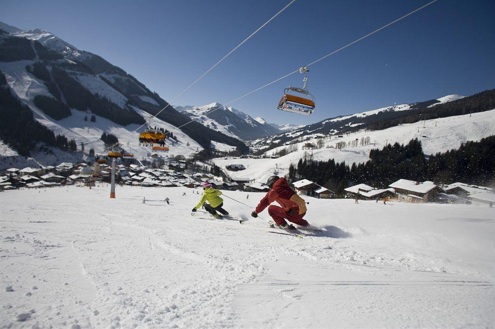 Hotel Herzblut Saalbach Kültér fotó